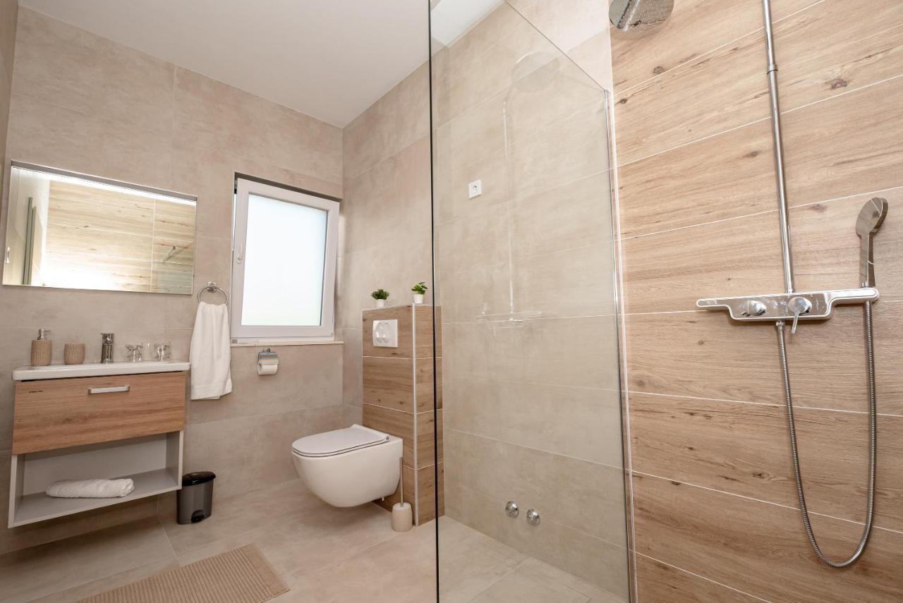 Villa Sportiva Zadar With Private Heated Pool 外观 照片